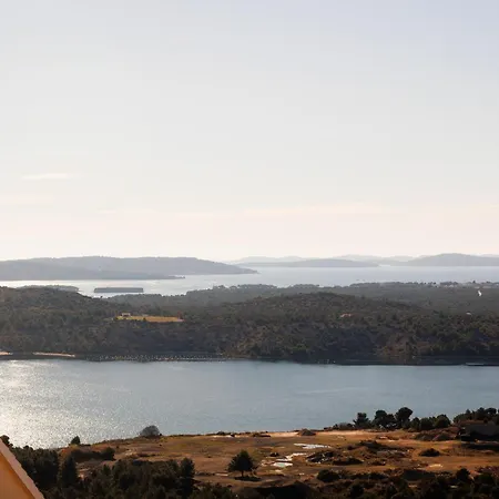 Summer Breeze Apartment - Quiet Place With A Spectacular View And A Garden Sibenik Exterior photo
