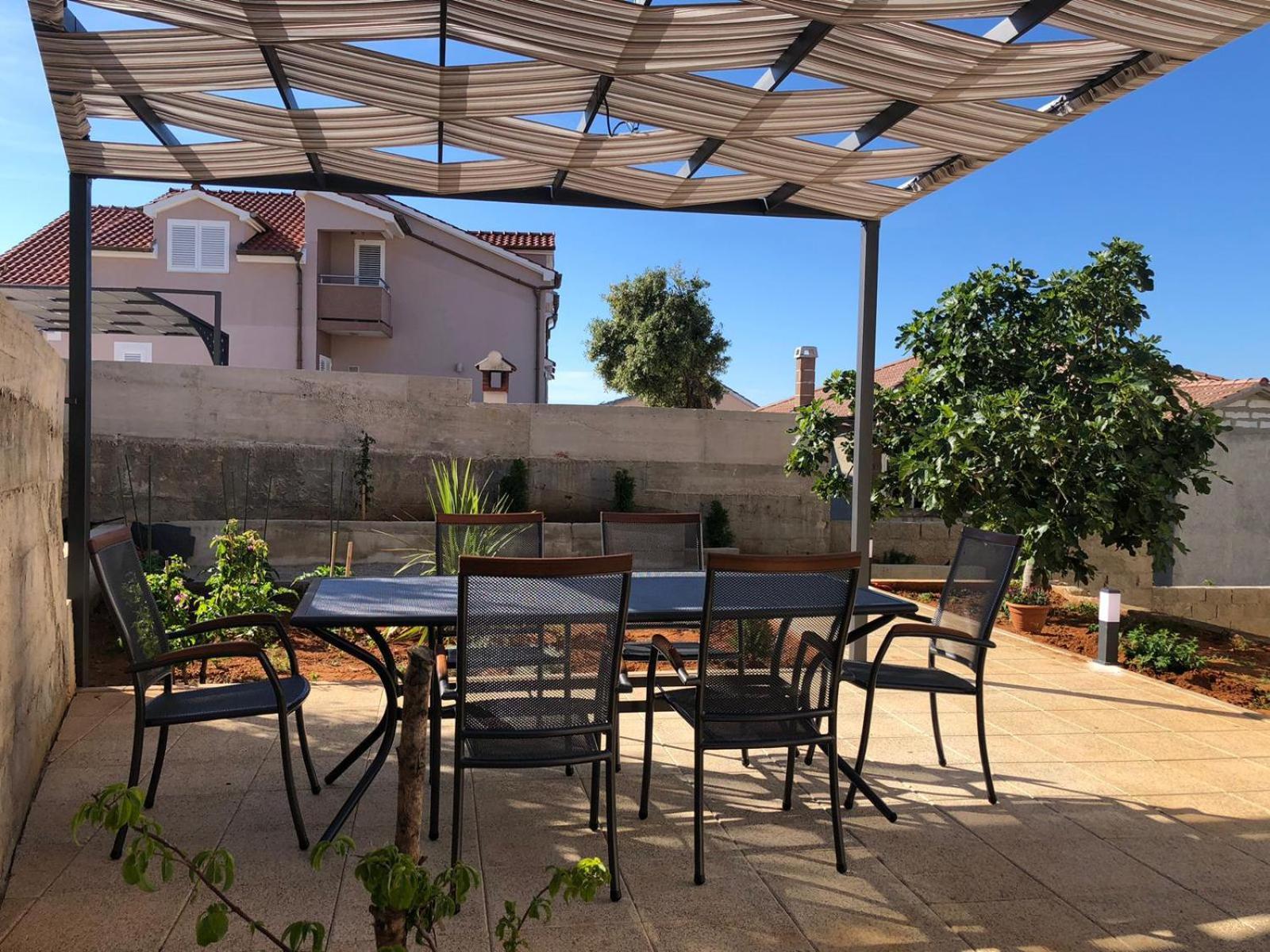 Apartment Summer Breeze - Quiet Place With A Spectacular View And A Garden